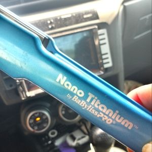 BaByliss Pro Nano Titanium 1.5"